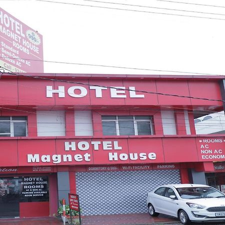 Hotel Magnet House Dehradun Buitenkant foto