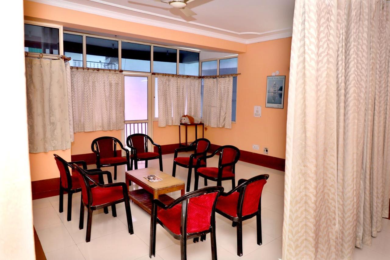 Hotel Magnet House Dehradun Buitenkant foto