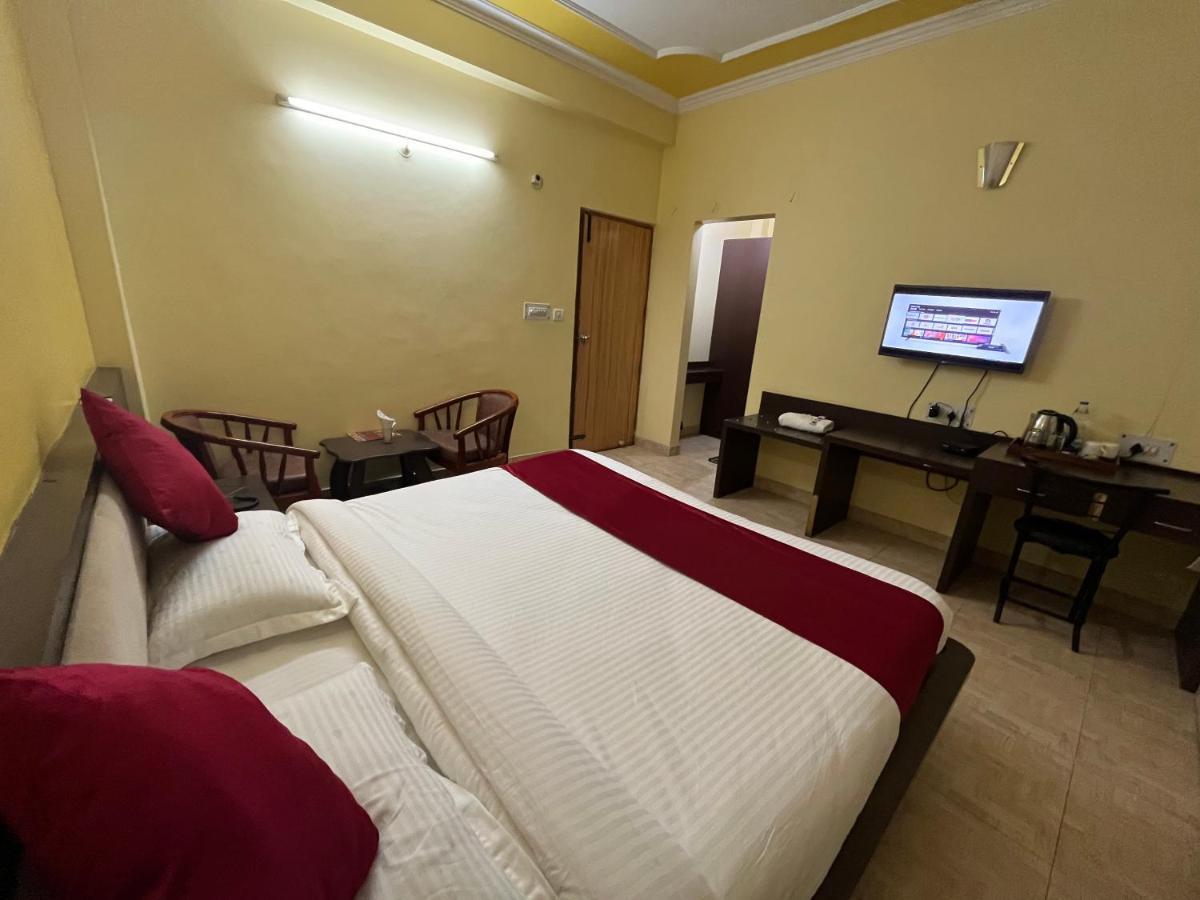 Hotel Magnet House Dehradun Buitenkant foto