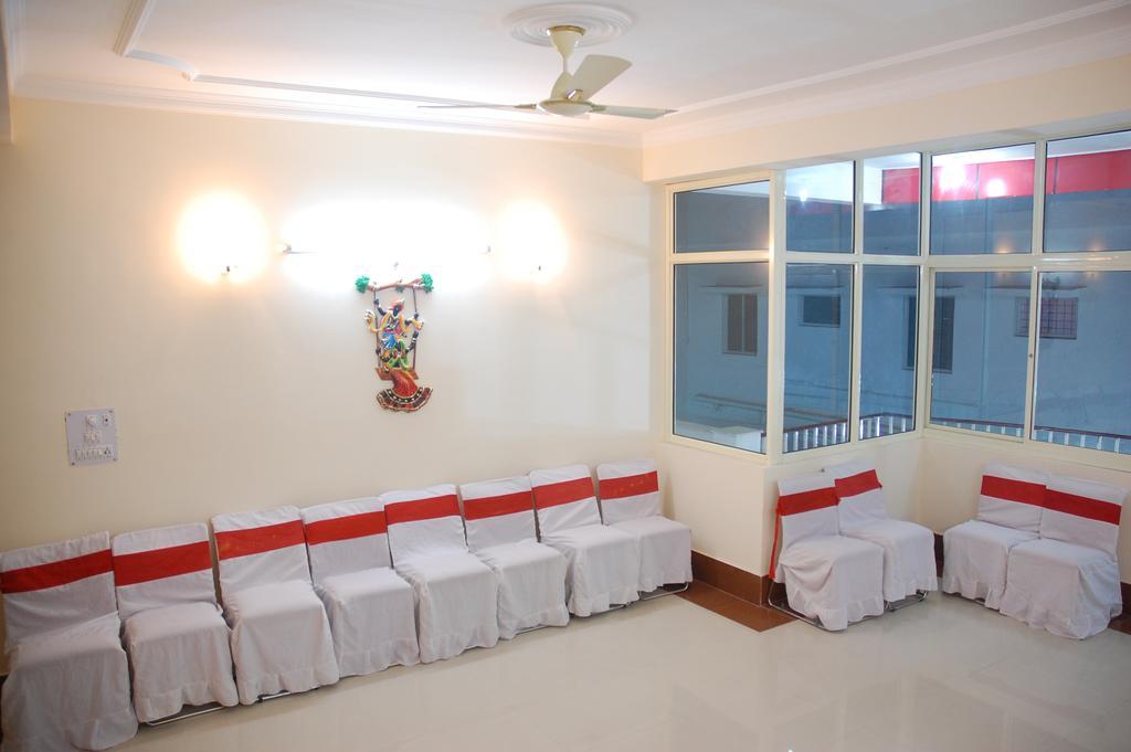 Hotel Magnet House Dehradun Buitenkant foto