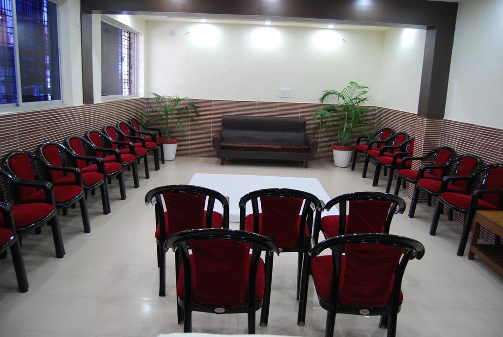 Hotel Magnet House Dehradun Buitenkant foto